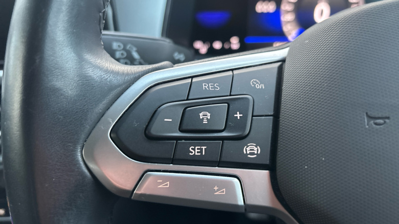 Volkswagen T-Roc 1.0 TSI Life 5dr Petrol Hatchback